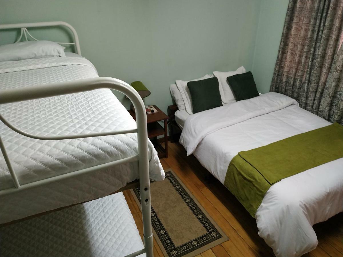 Aleida'S Hostal Puembo Buitenkant foto
