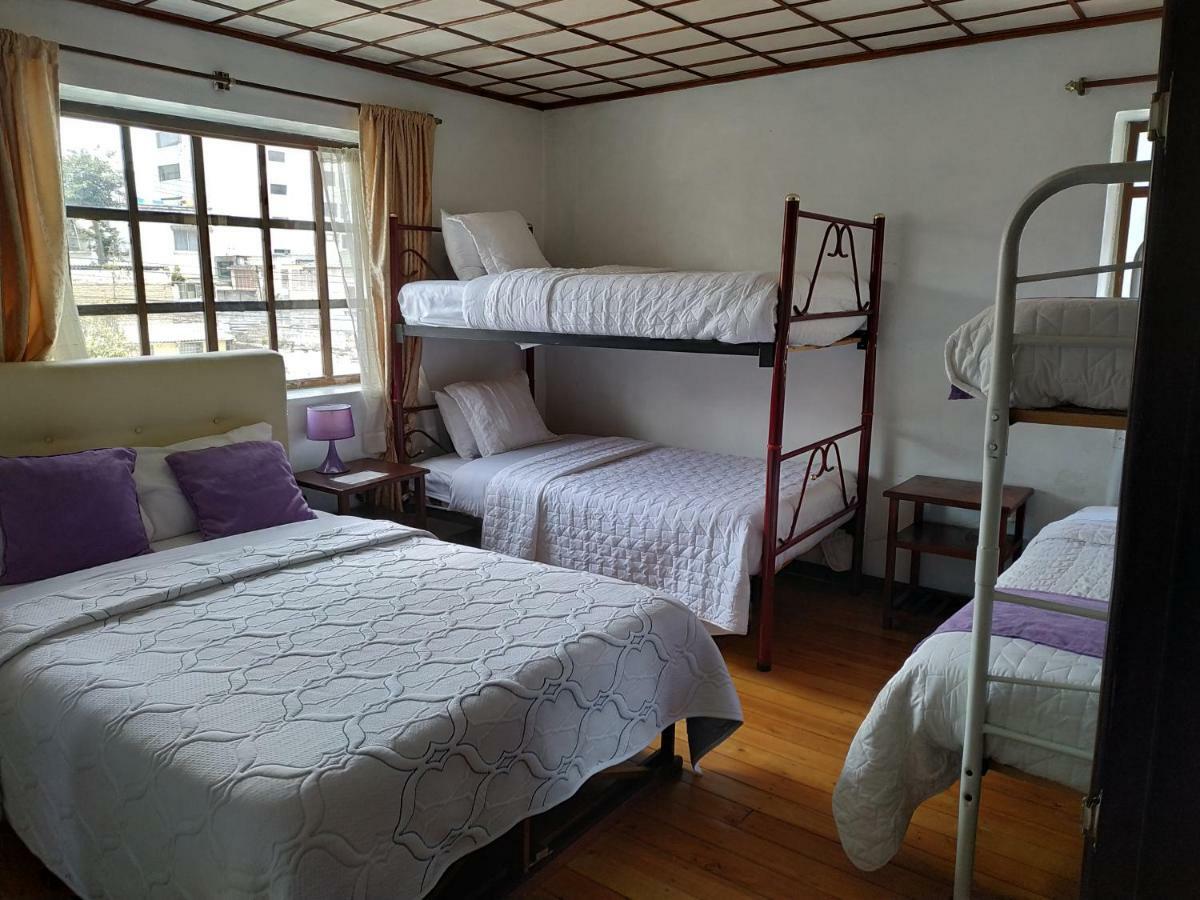 Aleida'S Hostal Puembo Buitenkant foto